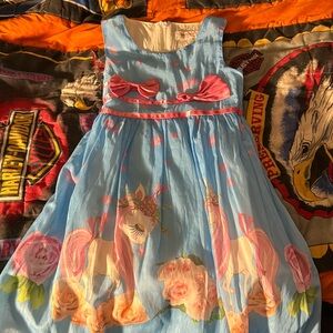 Girls dress